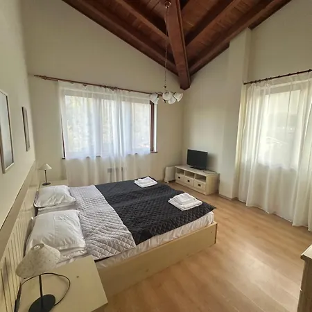 Pirin Golf Mountain Apartment Razlog Exterior photo